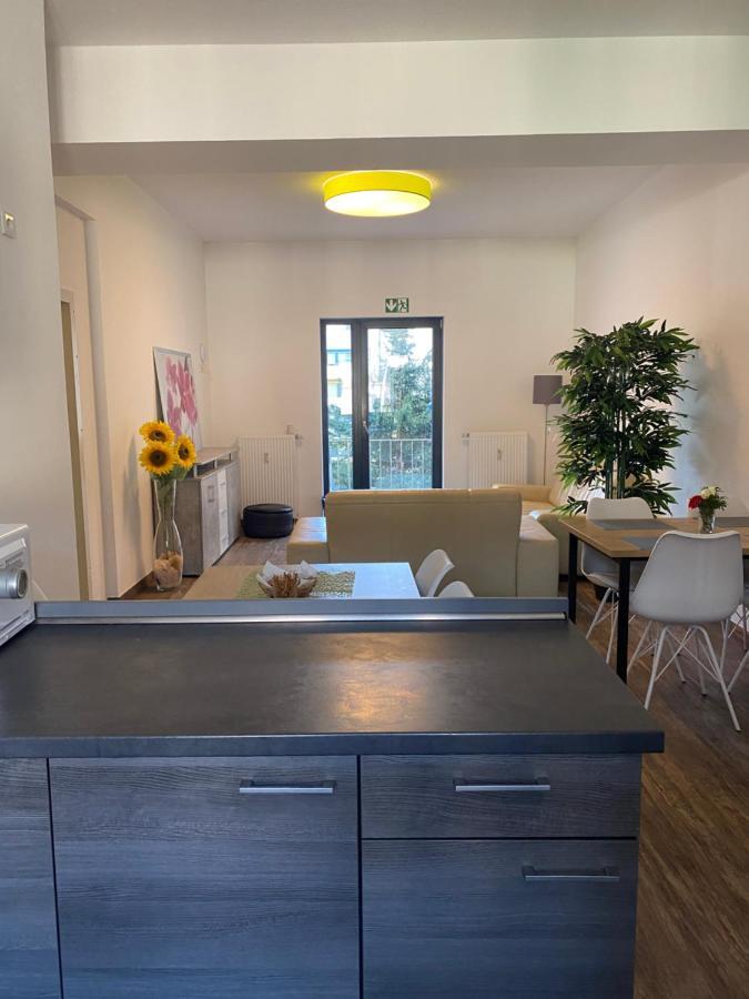 Monteurzimmer In Bielefeld - Mitte المظهر الخارجي الصورة