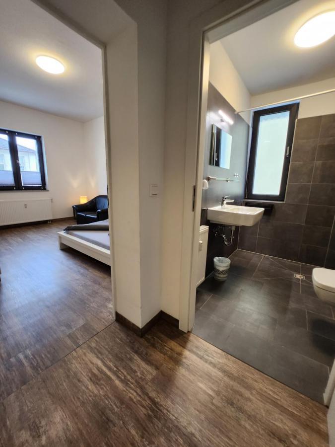 Monteurzimmer In Bielefeld - Mitte المظهر الخارجي الصورة