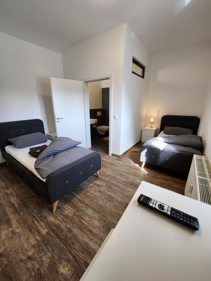 Monteurzimmer In Bielefeld - Mitte المظهر الخارجي الصورة